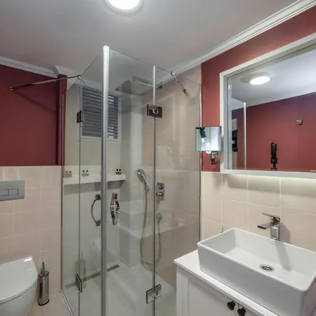Ece Marina Hotel 2*