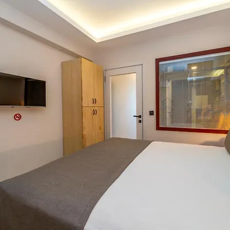 Hotel Ece Marina