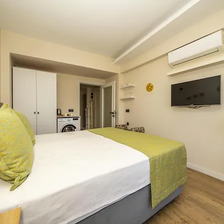 Hotel Ece Marina 2*