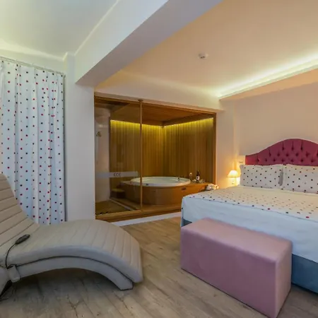 Hotel Ece Marina