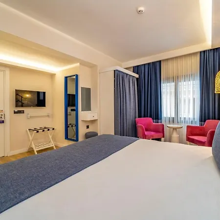 Otel Ece Marina 2*