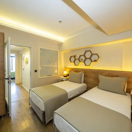 Hotel Ece Marina