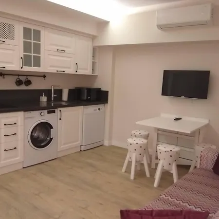 Szálloda Ece Marina