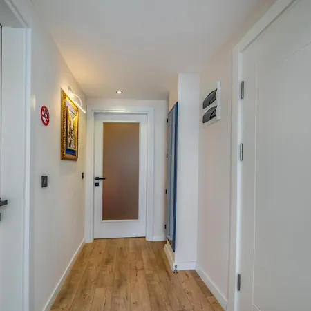 Szálloda Ece Marina